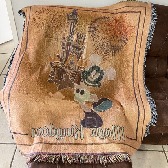 Disney Magic Kingdom Tapestry Woven Throw Blanket Mickey Castle Fireworks 46x56 - Picture 9 of 10